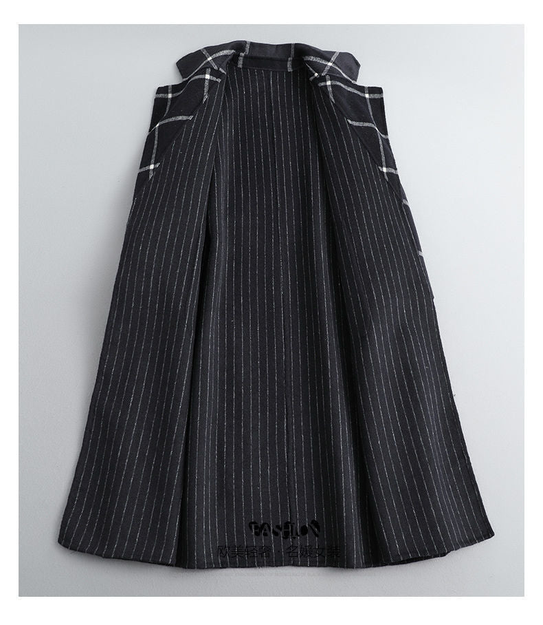 Rose Retro Lapel Black Tweed Coat | Vintage Elegance Meets Modern Strength