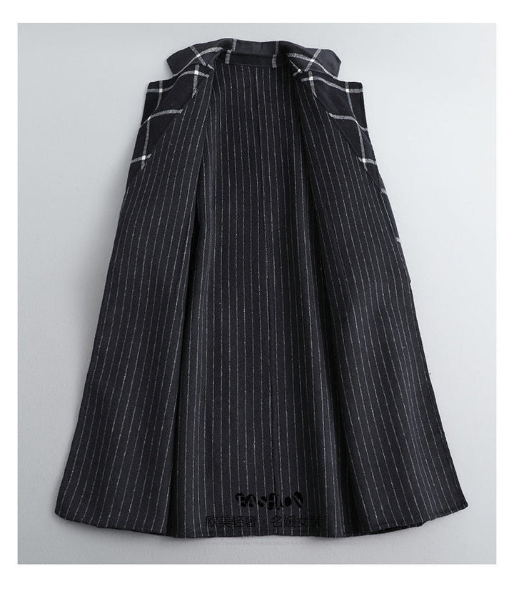 Rose Retro Lapel Black Tweed Coat | Vintage Elegance Meets Modern Strength